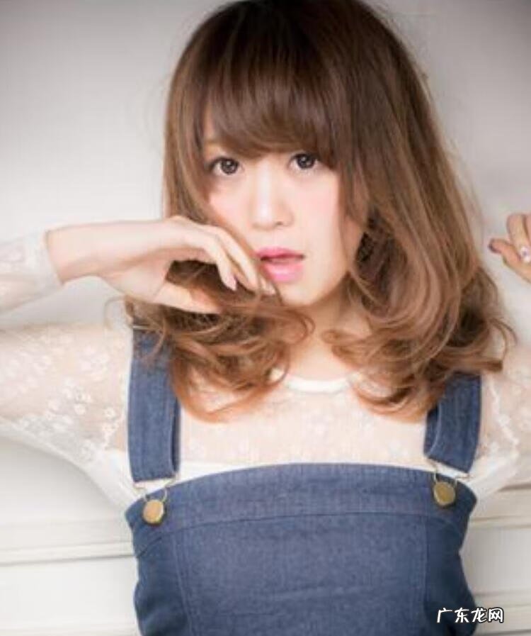 45岁圆脸发型女 圆脸女生适合的发型图片