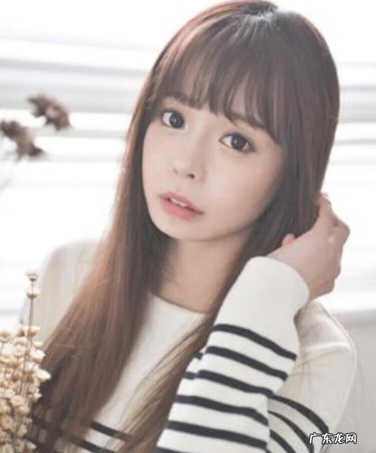 45岁圆脸发型女 圆脸女生适合的发型图片