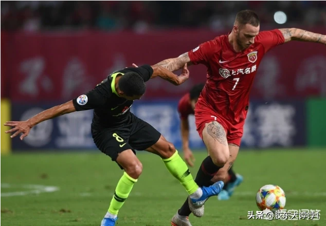 上港亚冠出局属于策略失误,夏转外援调整是否为败笔?