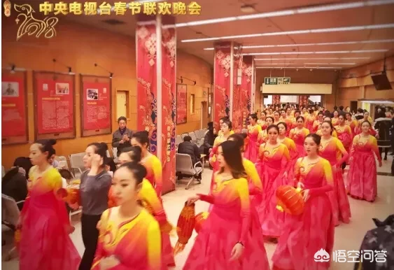 央视春晚为什么有带妆彩排，难道还有不带妆？春晚彩排的方式有多少种？都是为了什么？