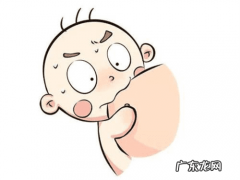 一边乳头疼一边不疼是怎回事 乳头疼是怎么回事儿