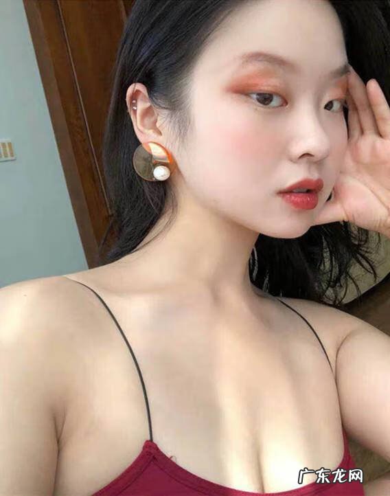 打耳洞会破坏风水吗 耳洞里面是空的吗