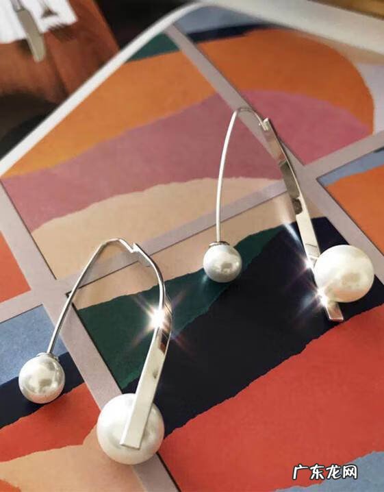 打耳洞会破坏风水吗 耳洞里面是空的吗