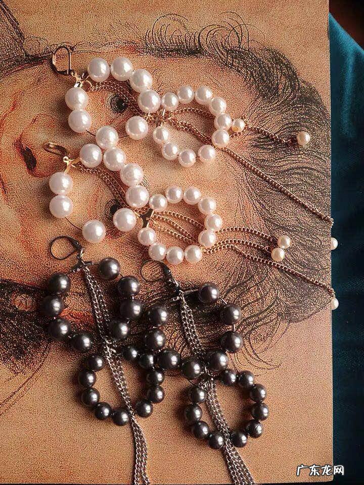 打耳洞会破坏风水吗 耳洞里面是空的吗