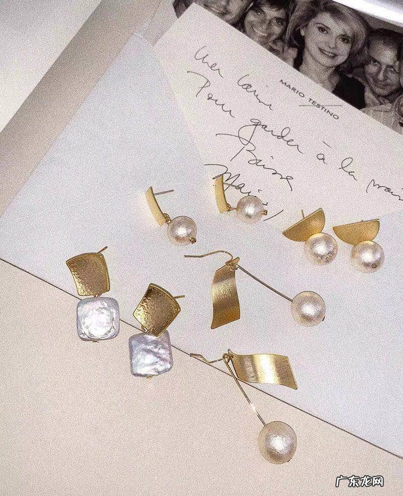 打耳洞会破坏风水吗 耳洞里面是空的吗