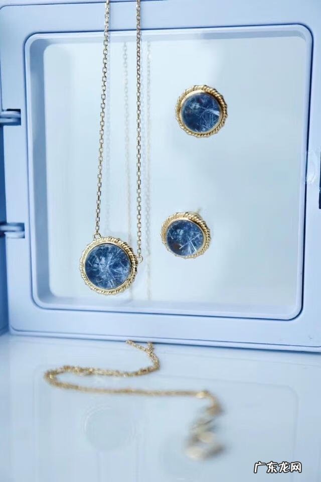 蓝水晶含义 蓝晶石水晶