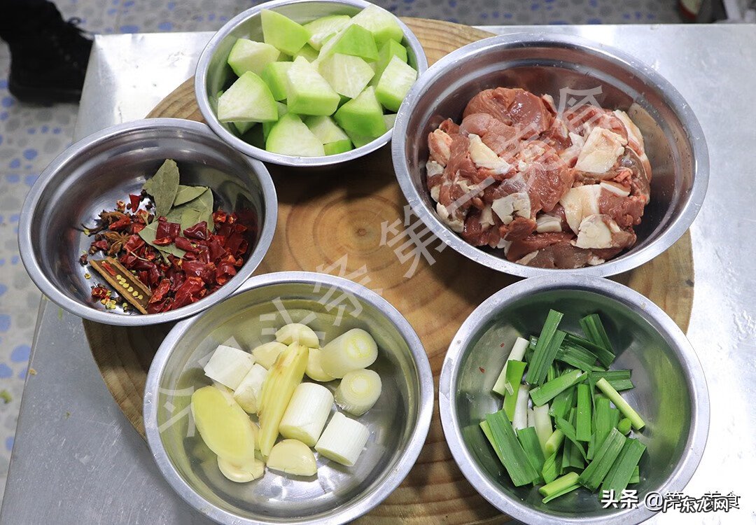 早孕期间能吃羊肉吗 刚刚怀孕能吃羊肉吗