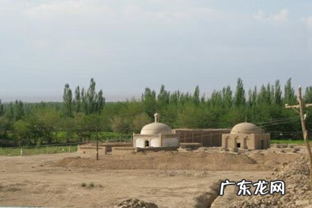 房屋后面挖坑有什么讲究 房后挖坑风水好吗