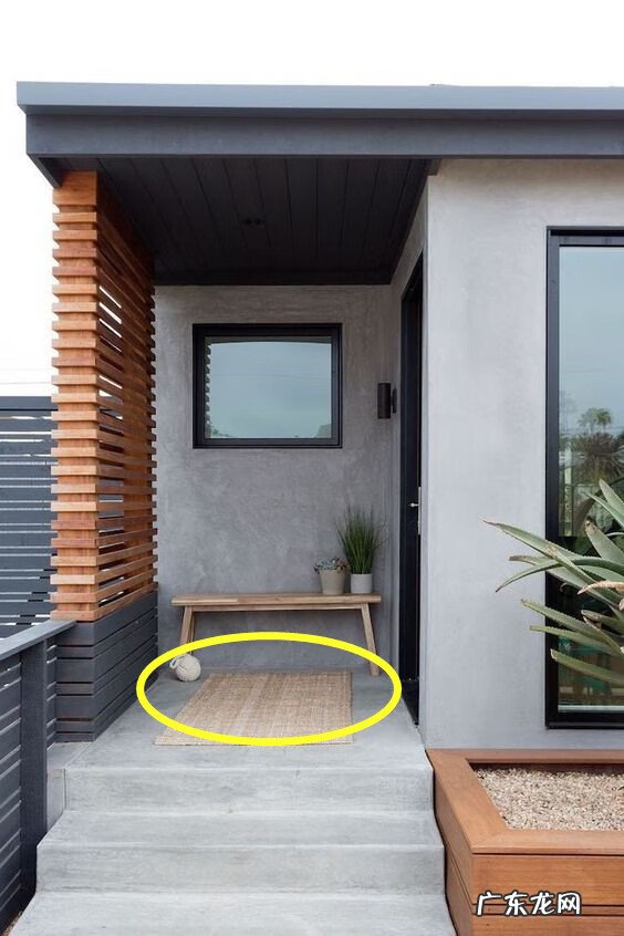 门前地势高好还是低好 门前地面高低风水说法