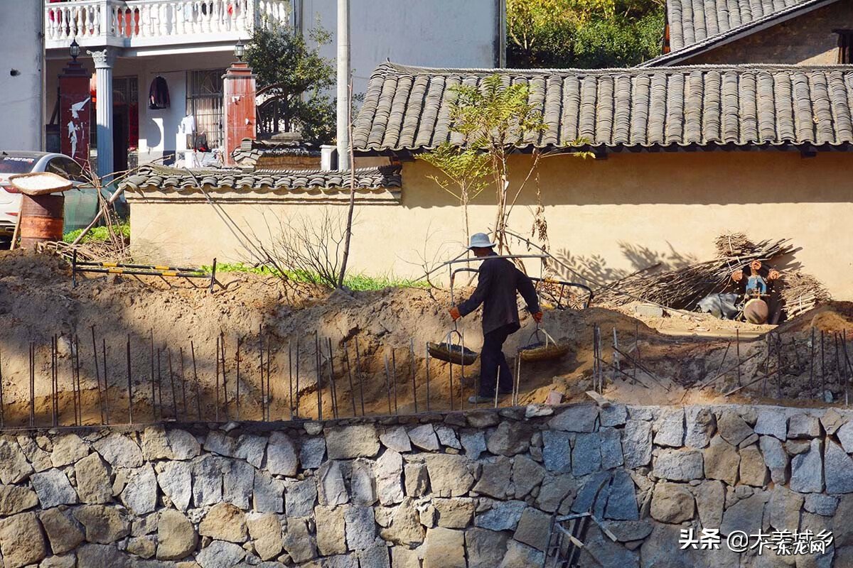 修鱼塘堤怎么修好 门前的鱼塘怎么修才好