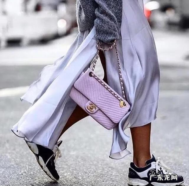 贵族为什么不用紫色 紫色贵族是什么意思