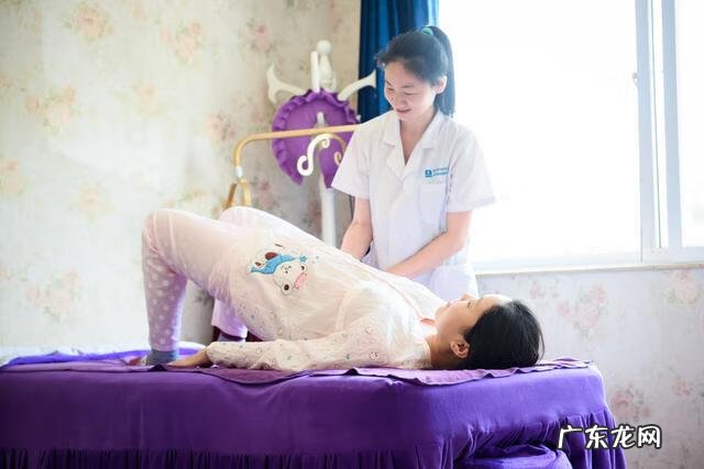 乳头陷在里面是怎么了 乳头内陷该怎么办