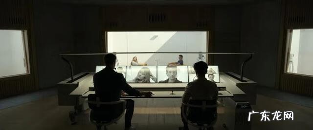 遗落战境女二号游泳 遗落战警