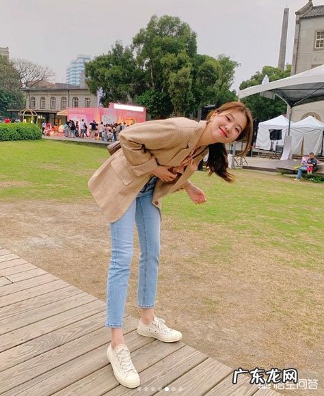 春季如何穿搭减龄又有范？