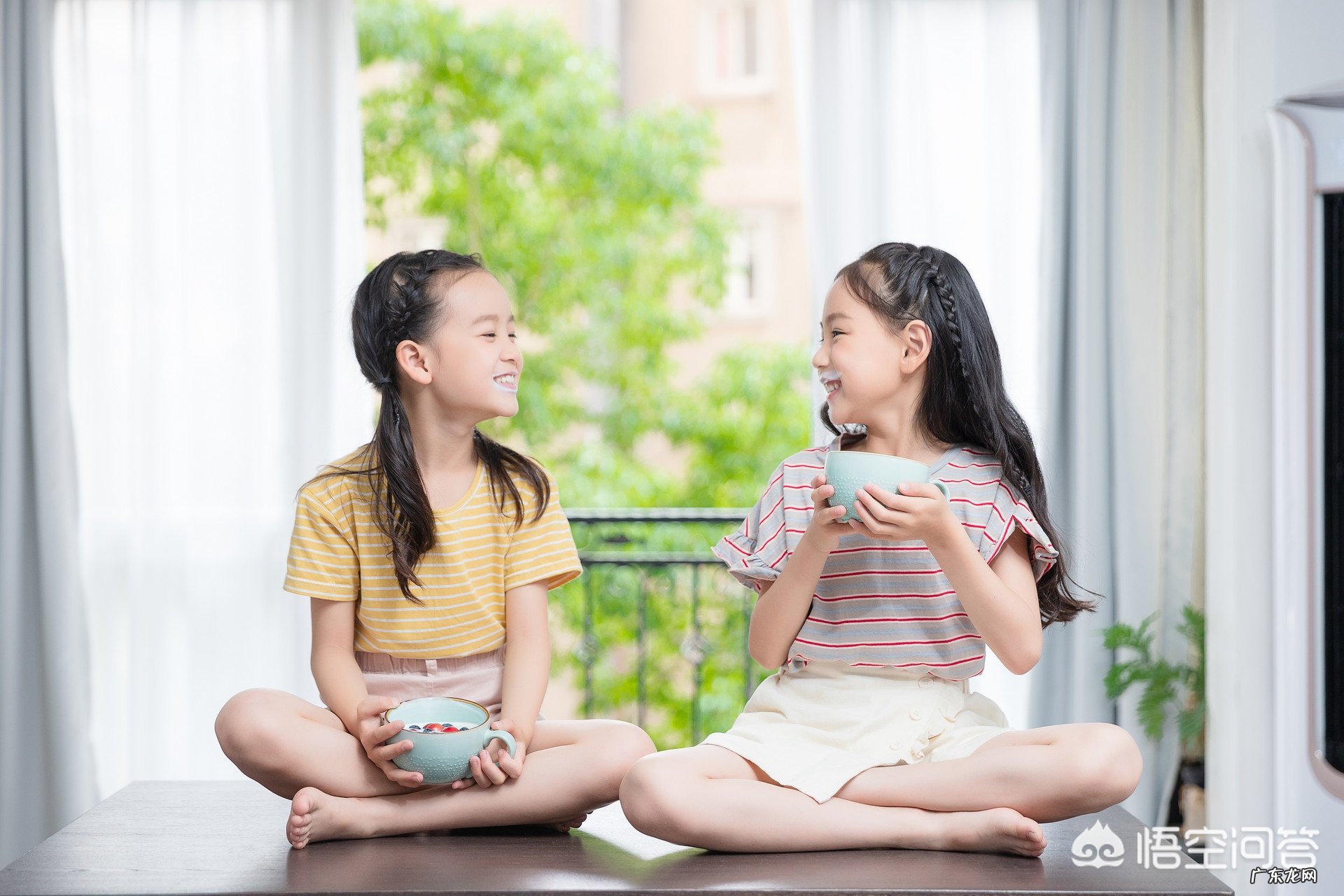 有时候我忽然感觉对待两个孩子的爱不一样,你是怎样对待自己的两个孩子的?