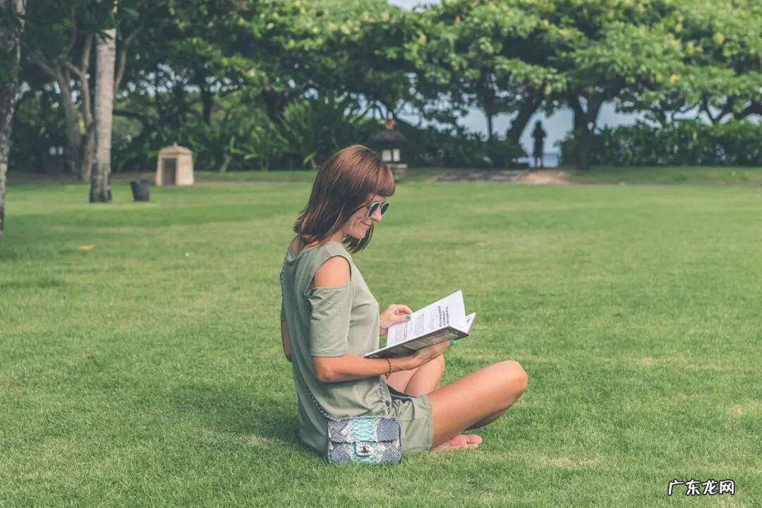 描写外貌的句子摘抄