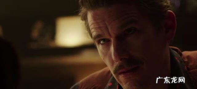 女特务使用美人计 女特工爱上我了