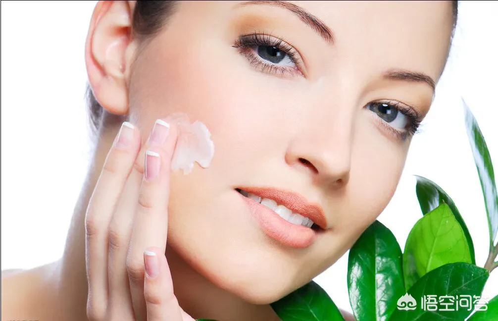 已过三十岁皮肤底子还不错,干性皮肤,基础护肤,预算一千,推荐一下什么牌子合适?