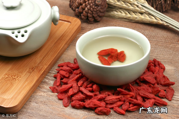 孕妇能喝玫瑰花茶吗 孕妇能喝枸杞茶吗我