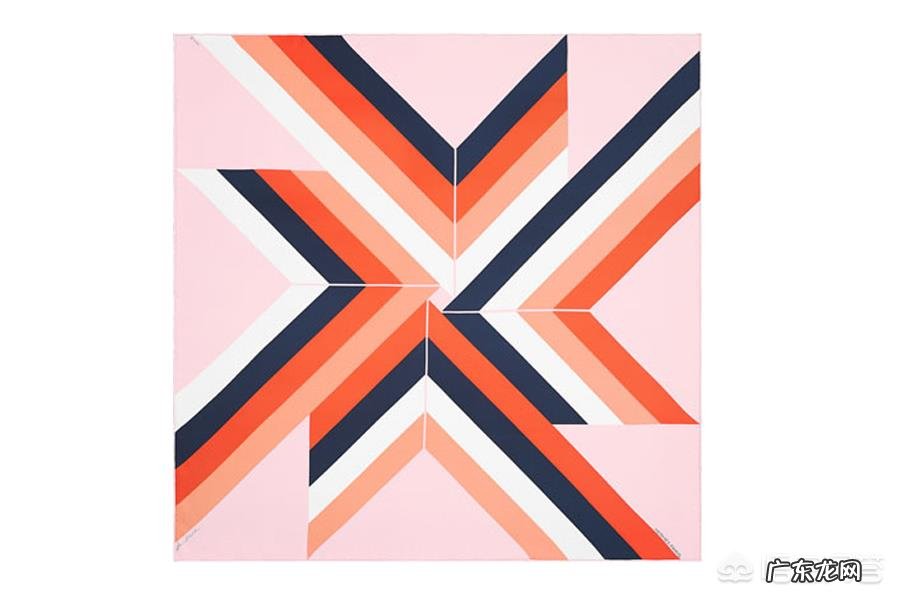 爱马仕招牌丝巾一共有几种款式?