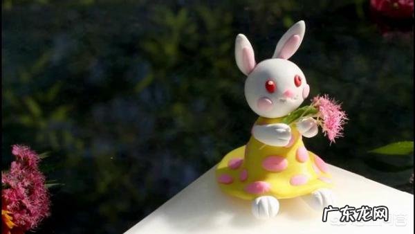 怎样用太空泥制作小兔子?