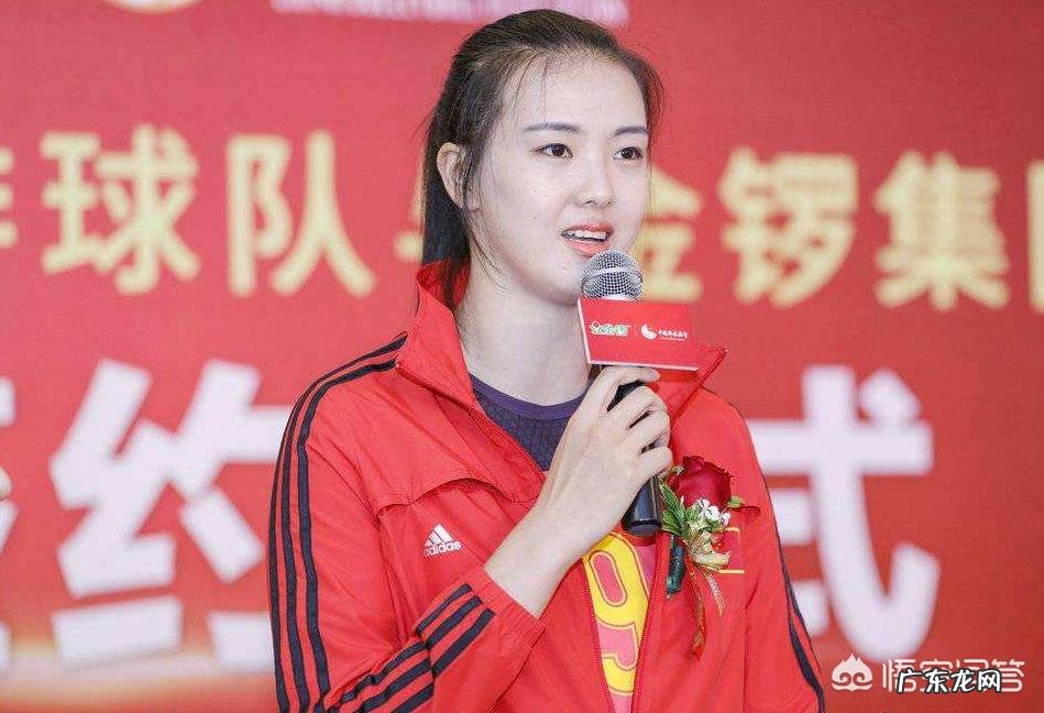 张常宁赛间发烧尿血郎平毫不知情吗?你认为网友对张常宁的赛后评价是否过于偏激?