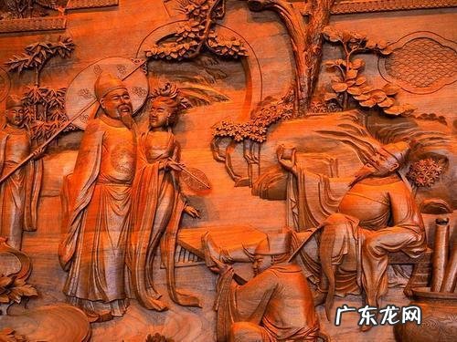 李白《独坐敬亭山》后两句，相看两不厌，只有敬亭山。是唯有敬亭山还是只有敬亭山？