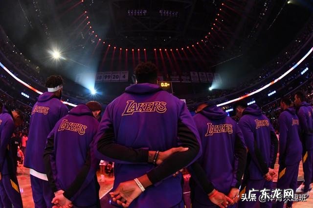 快船少了乔治依然112-102战胜拥有詹姆斯与浓眉哥的湖人，湖人今年还有戏吗？