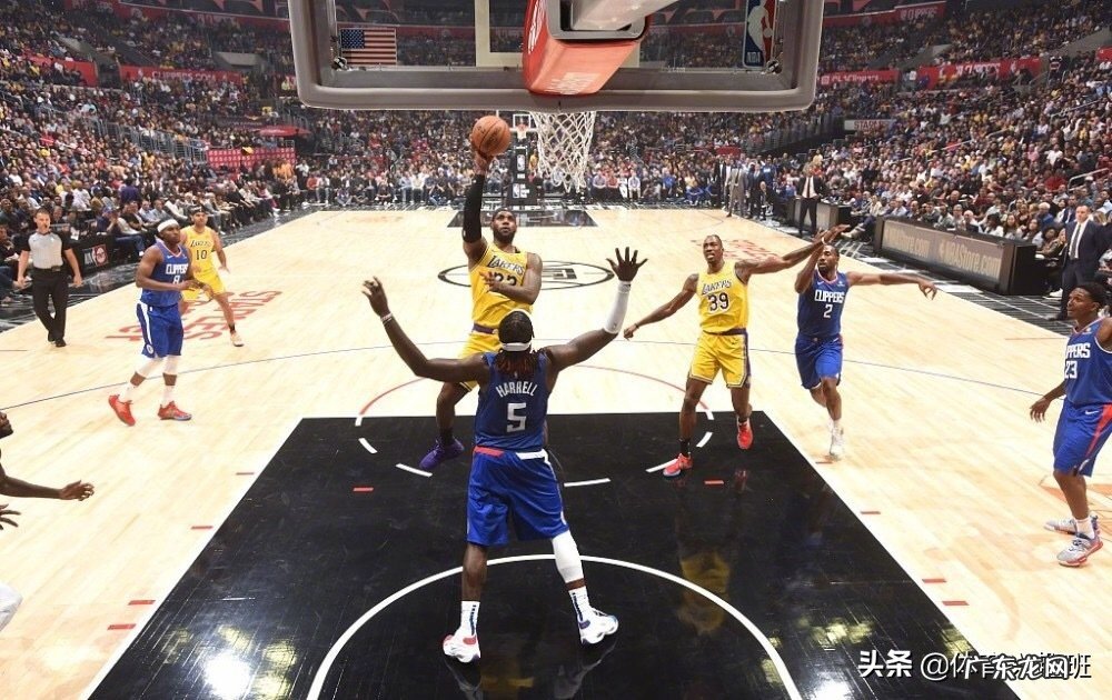 快船少了乔治依然112-102战胜拥有詹姆斯与浓眉哥的湖人，湖人今年还有戏吗？
