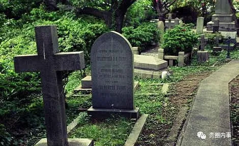 山顶古墓特点 大山里的墓地风水