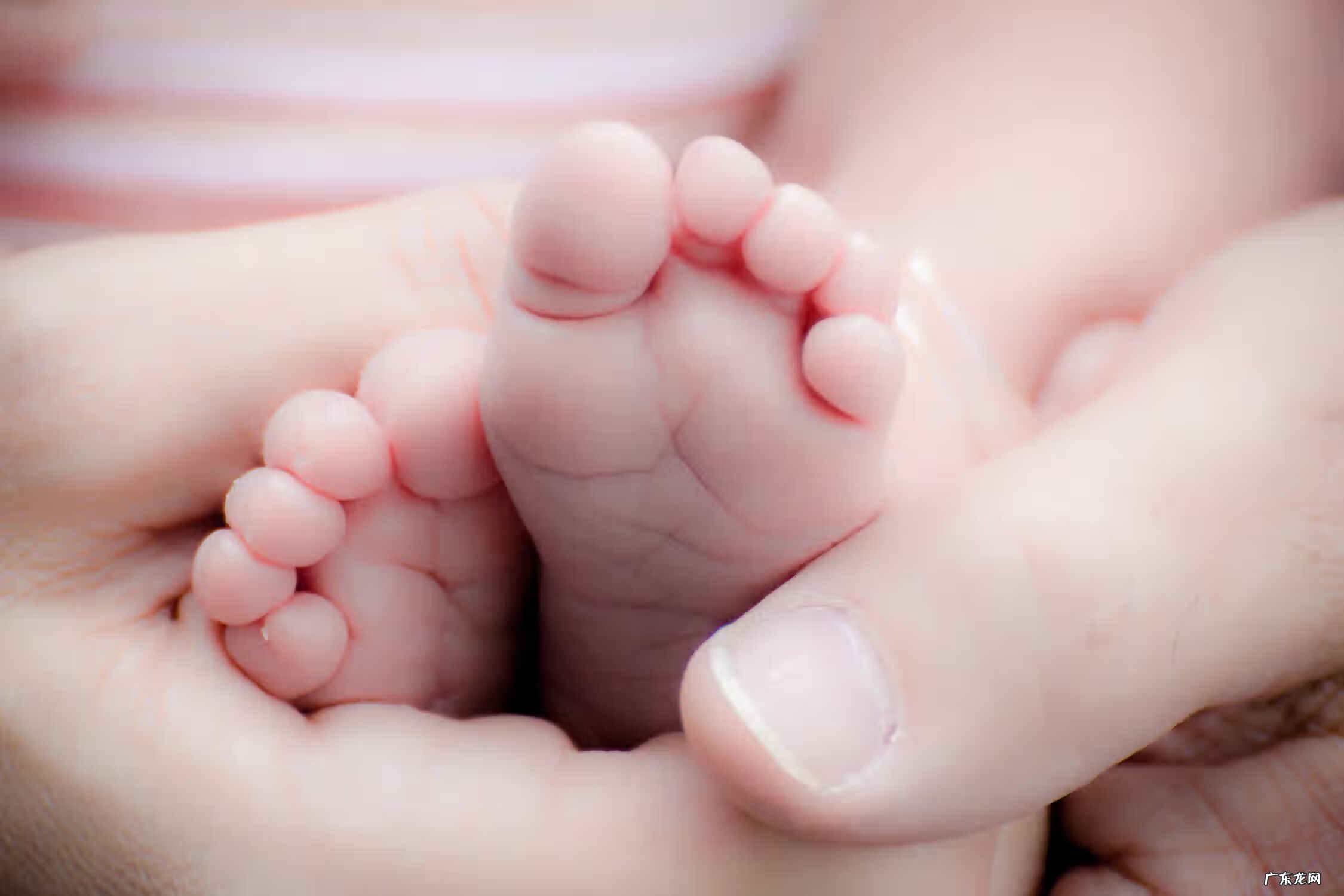 小孩子来家里风水好不好 孩子叫王若水在风水上好吗