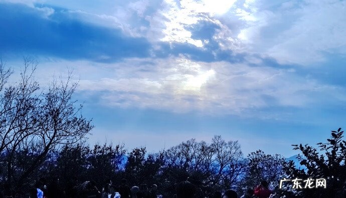 旭日东升背景墙风水禁忌 旭日东升挂在西墙风水好吗