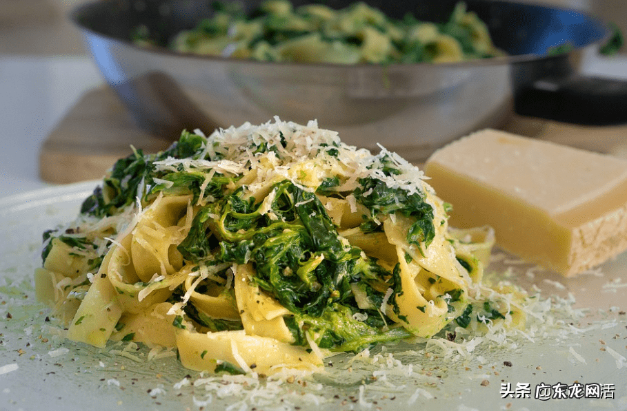 菠菜和豆制品可以一起吃吗 菠菜豆腐能一起吃吗?