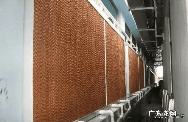 窗帘帘头价格一般多少钱 水帘风机多少钱一台