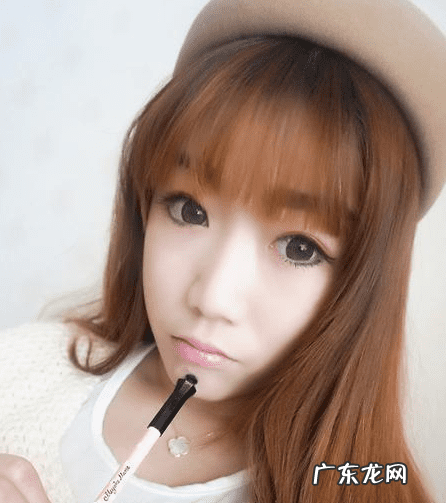 给芭比娃娃妆怎么化 娃娃怎么化妆