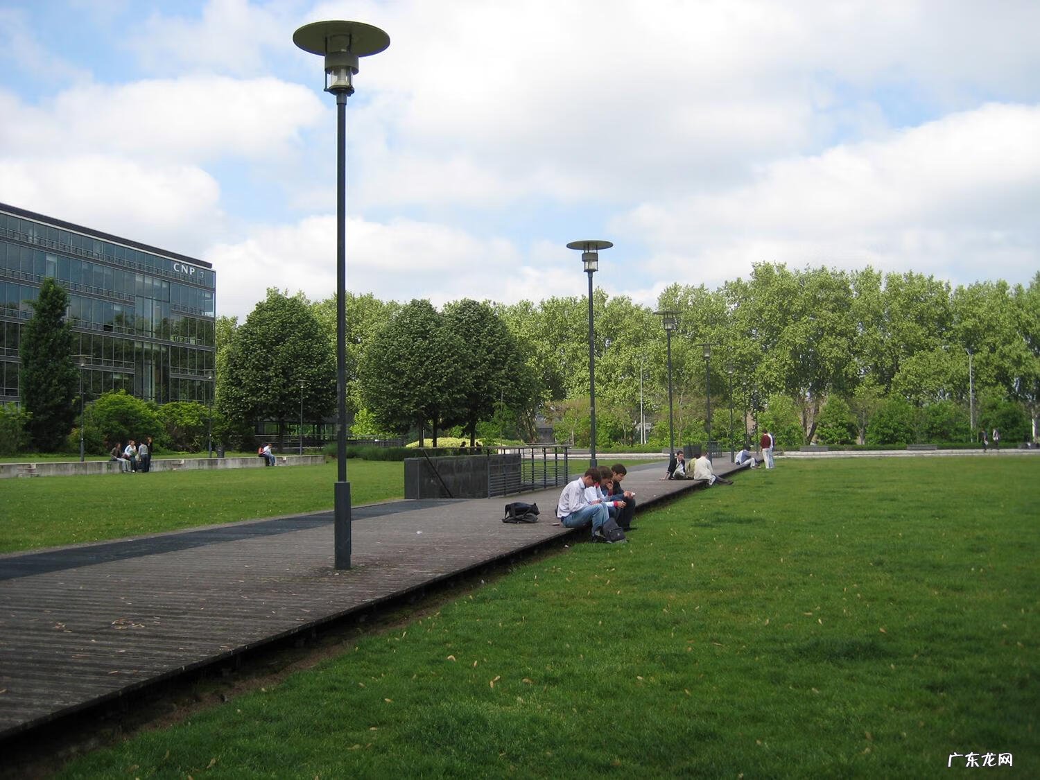 法国大学校和大学的区别 法国私立大学有哪些