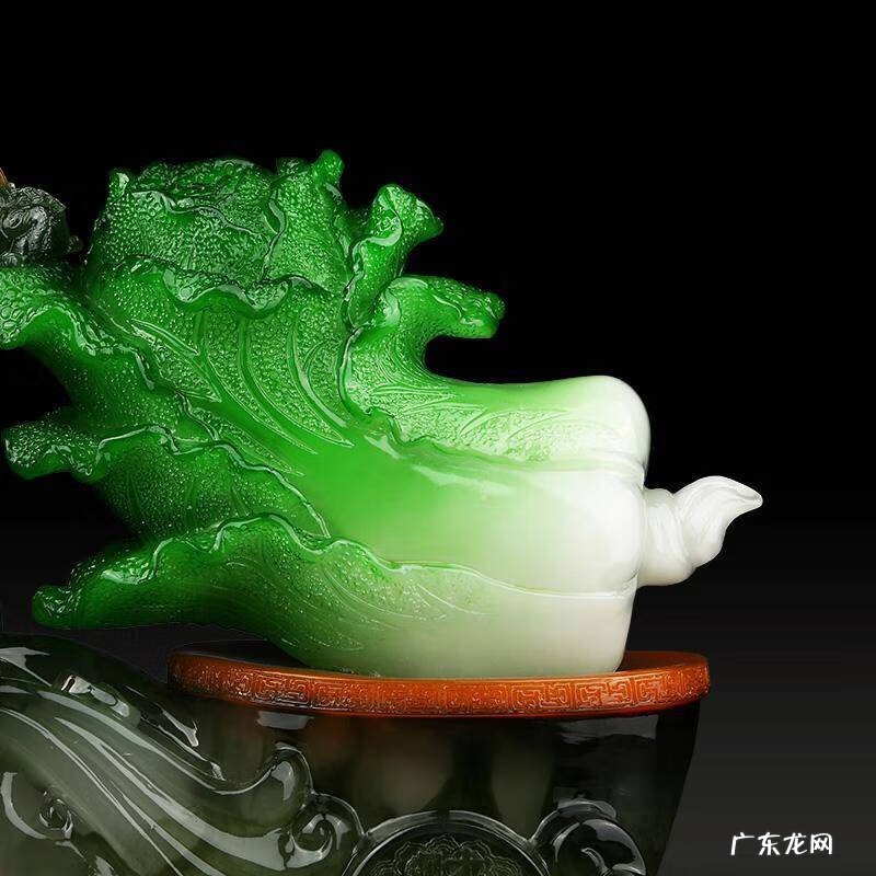 玉石摆件寓意与风水 和田玉金蟾摆件