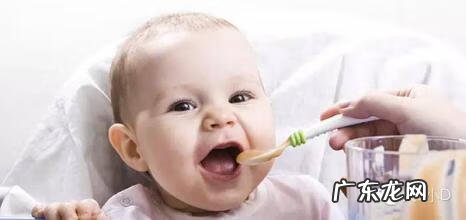 8个月宝宝发烧的原因 8个月宝宝发烧出疹子怎么办