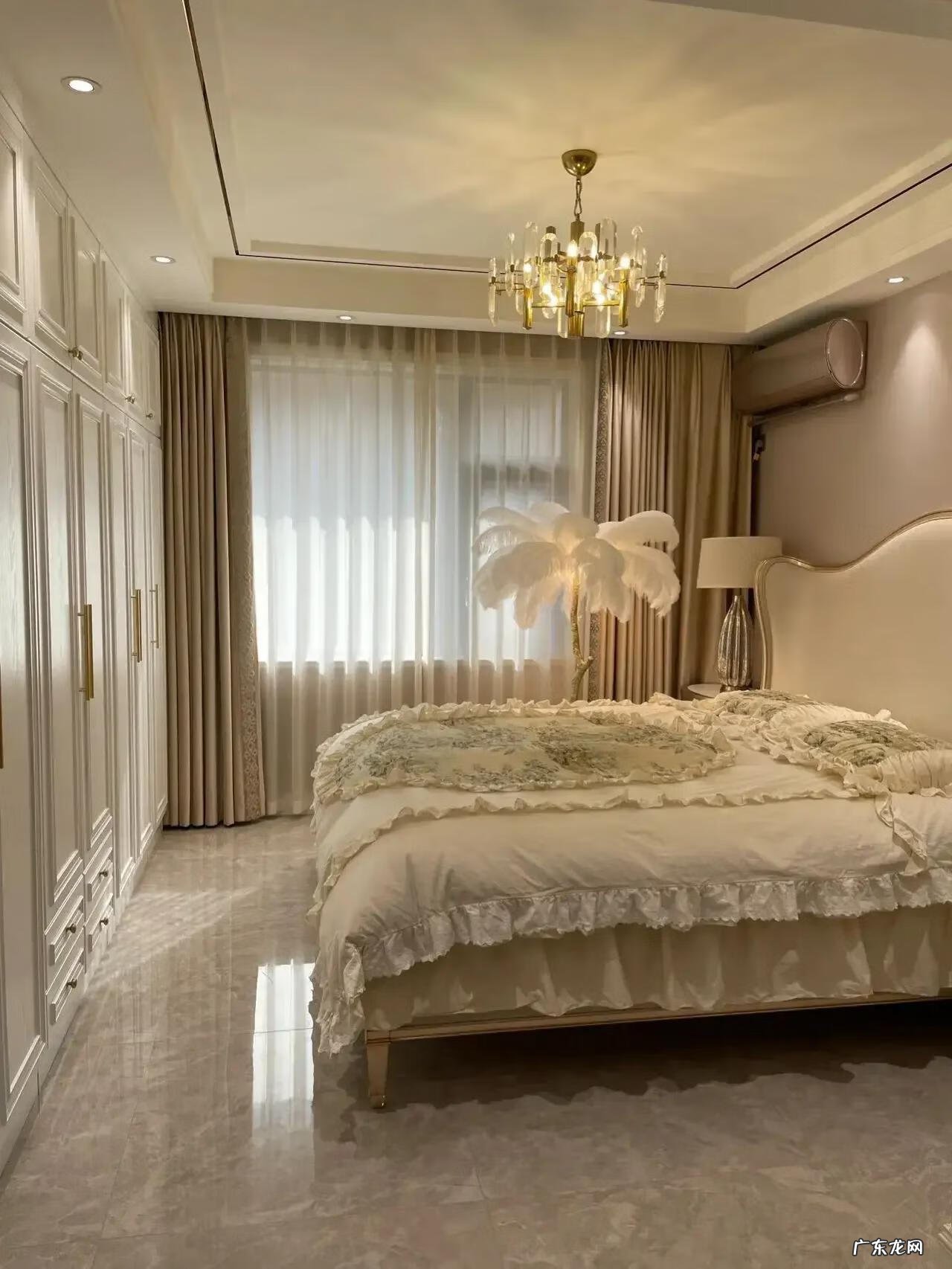 女生卧室装修设计效果图 女生卧室设计说明