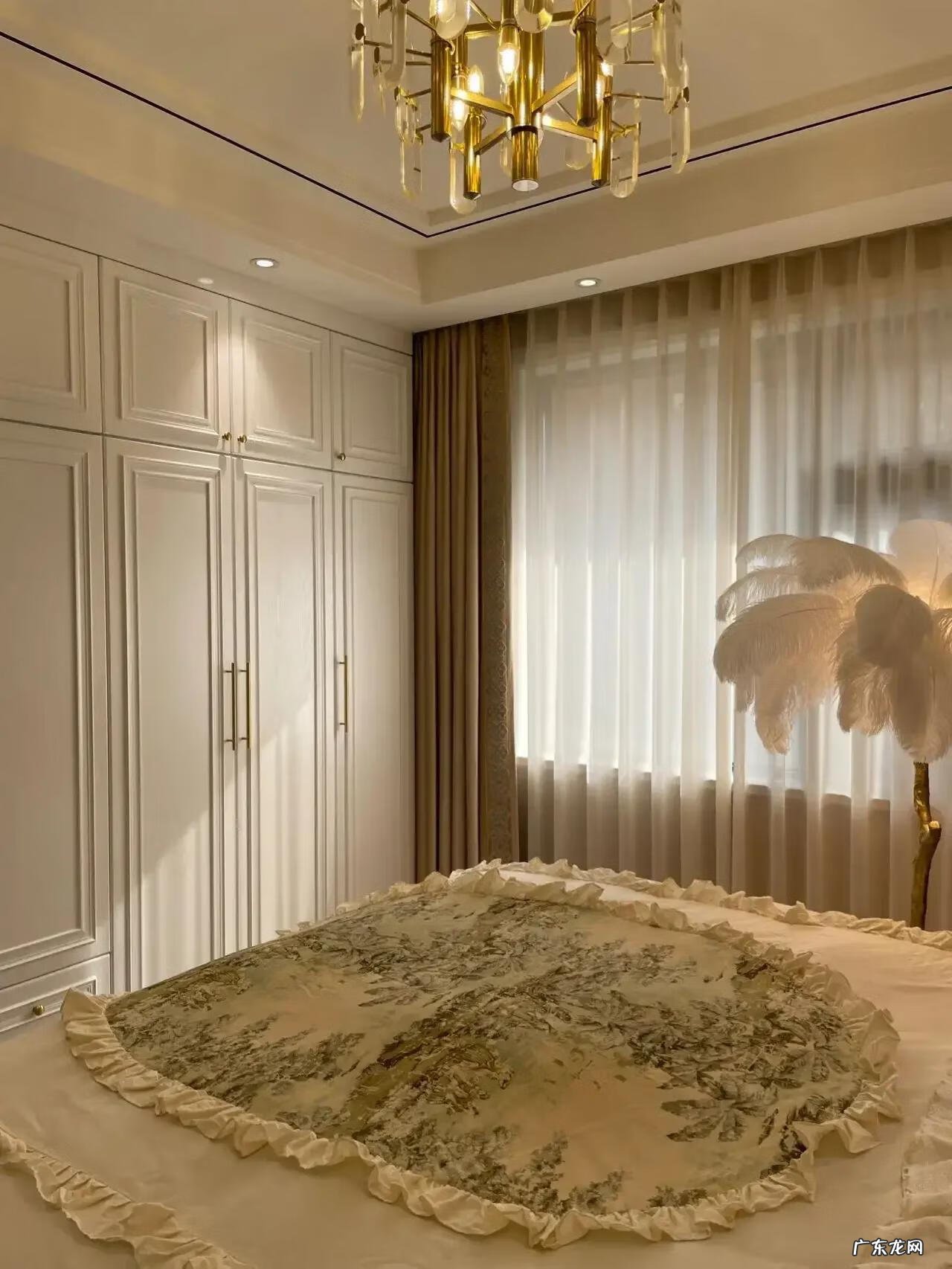 女生卧室装修设计效果图 女生卧室设计说明