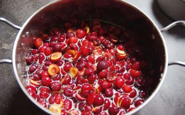 樱桃一次性吃多了会怎样 新鲜樱桃吃多了会怎样