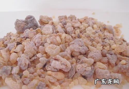 白马寺消痛贴的功效和作用 白马寺消痛贴贴上很疼