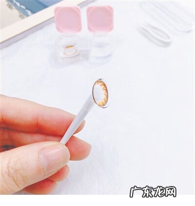 夏天戴美瞳的危害 美瞳危害性