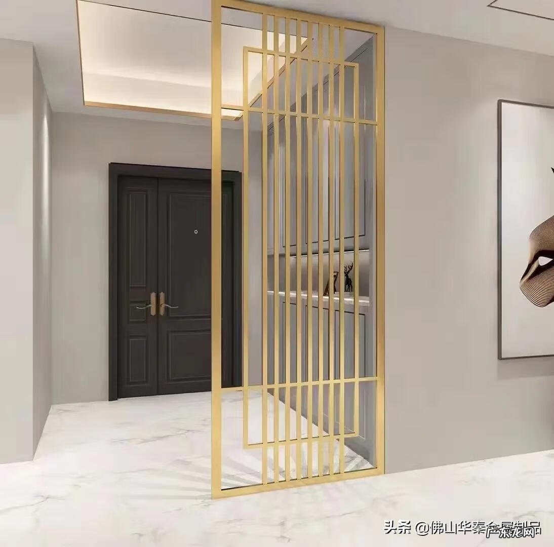 入户门正对屏风好吗 进门正对屏风隔断风水的屏风尺寸