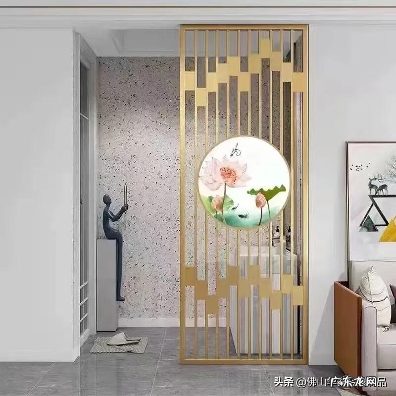 入户门正对屏风好吗 进门正对屏风隔断风水的屏风尺寸