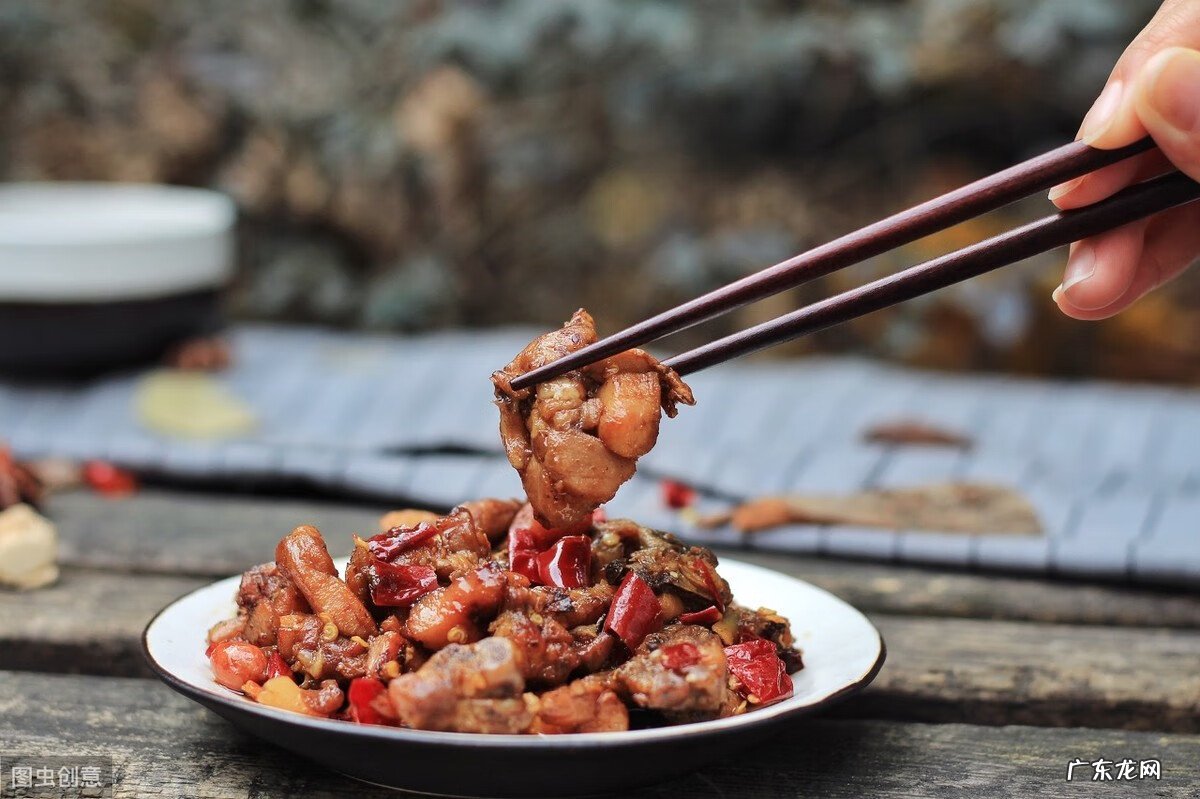 麻辣兔块家常做法 麻辣兔肉热量