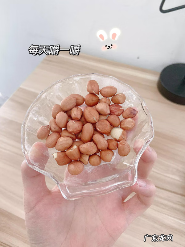 花生加牙膏可美白牙齿 花生美白牙齿吗