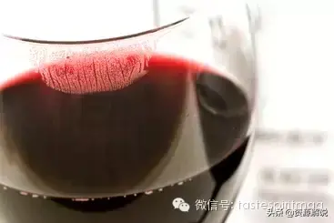 商务酒会女士着装要求