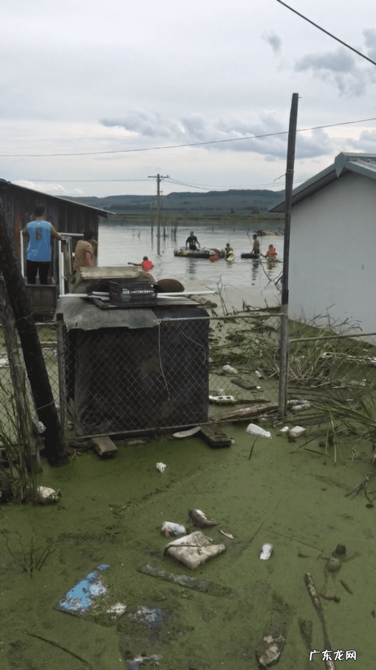 房子老是容易落灰怎么办 房顶掉灰怎么办