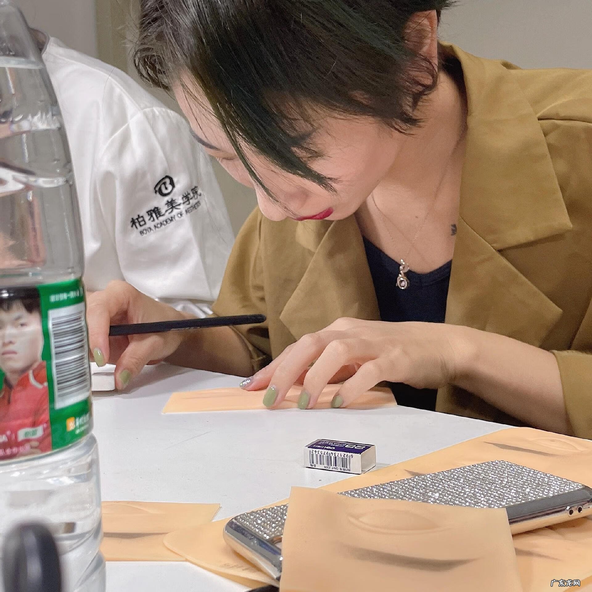 全国知名的纹绣学校 纹绣培训学校